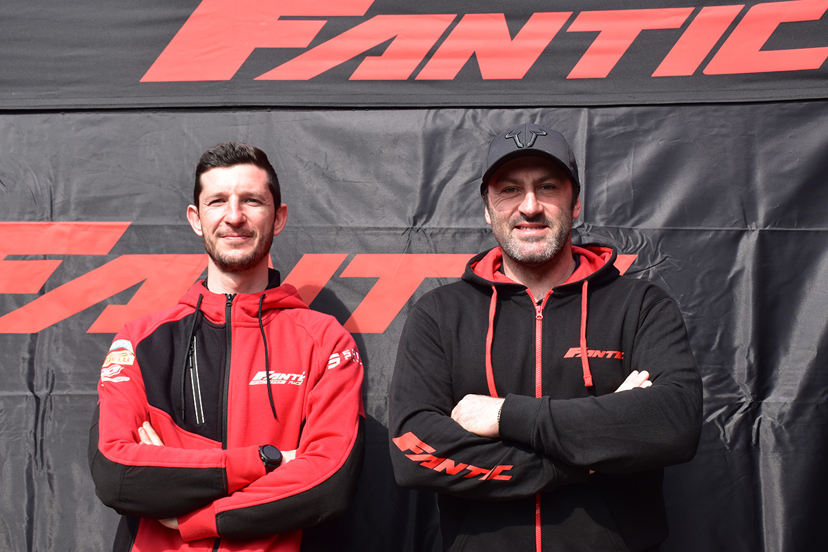 Fantic Racing com Alex Salvini e Davide Guarneri
