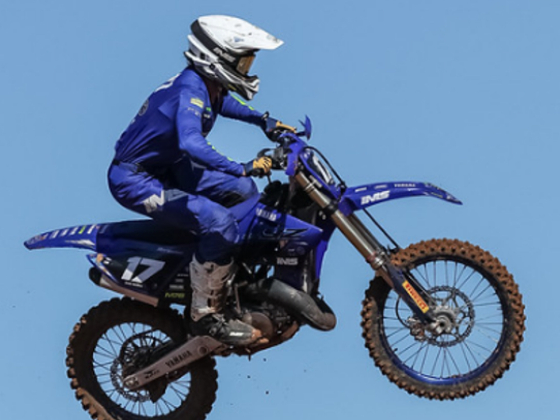 Juan Felipe vence mais uma da IMS YZ 125 bLU cRU