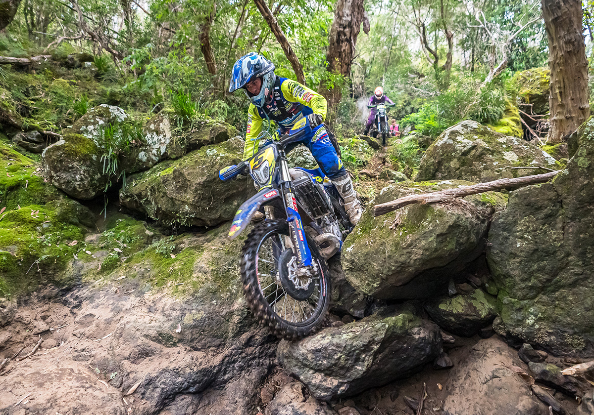 Video, Hard Enduro Australiano, Dog and Bone Extreme