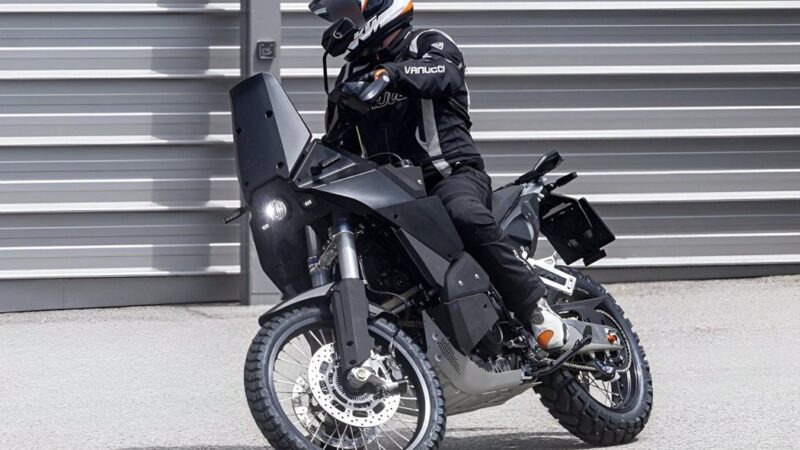 KTM 990 Adventure 2025 Apanhada em Testes