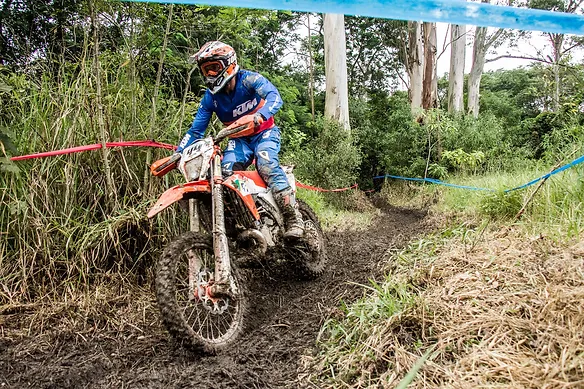 Gustavo Pellin vence mais uma e segue invicto noGaúcho de Enduro