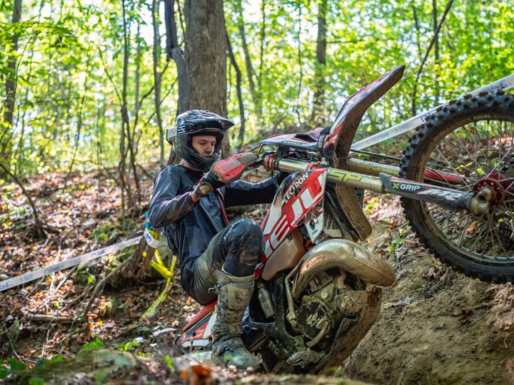 Hard ENDURO, Electric James Flynn em Lightning Strikes Hard Enduro