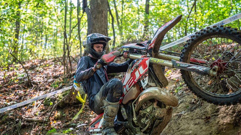 Hard ENDURO, Electric James Flynn em Lightning Strikes Hard Enduro