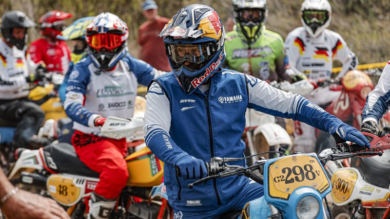 A lenda de Dakar, Stephane Peterhansel, voltou a vencer em duas rodas no 2024 Enduro Vintage Trophy