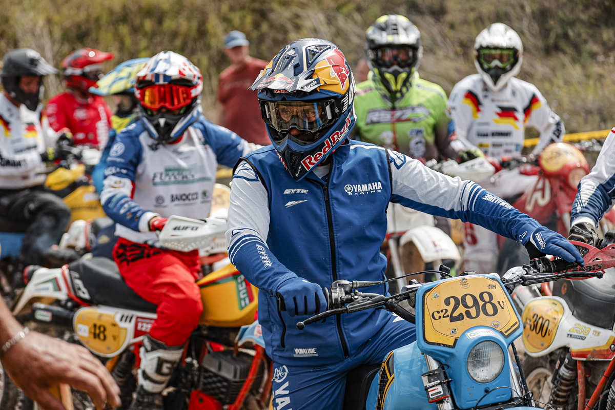 A lenda de Dakar, Stephane Peterhansel, voltou a vencer em duas rodas no 2024 Enduro Vintage Trophy