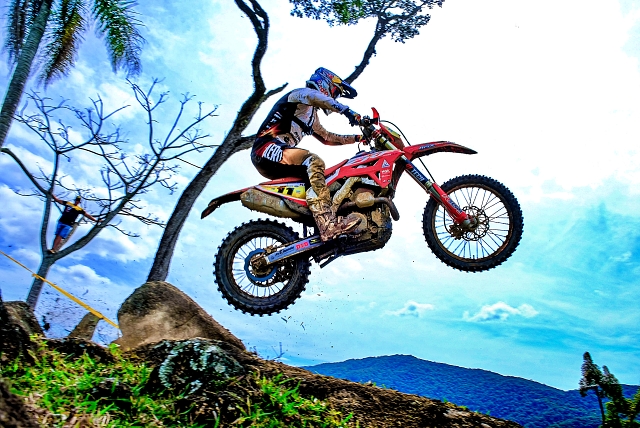 Brasileiro de Enduro tem última rodada em Mairiporã/SP