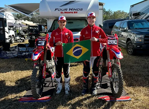 Bernardo Tibúrcio e Vitor Borba representam o Brasil no Mini O´s