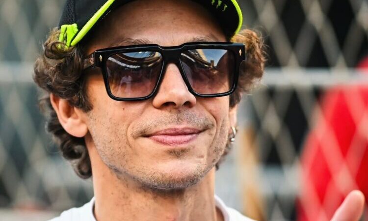 MotoGP: 115 vitórias não chegam? Rossi aponta à vitória nas 12h de Bathurst